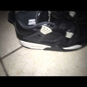 Jordan 4s